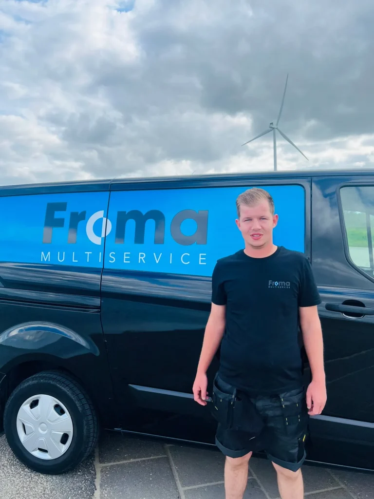 Dylan Lemmens, medewerker van Froma Multiservice